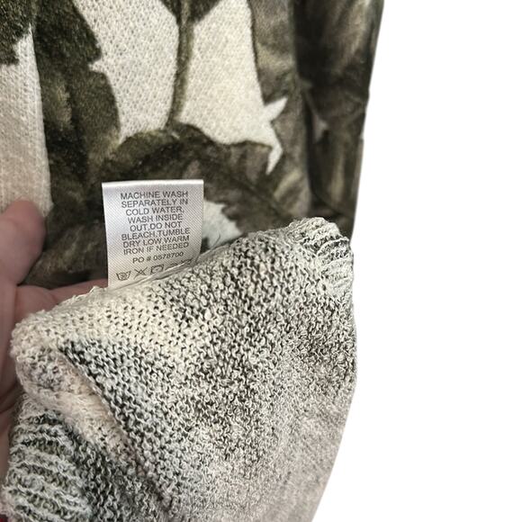 Show me your mumu oversized Leaf Print Sweater size Small - Picture 6 of 6